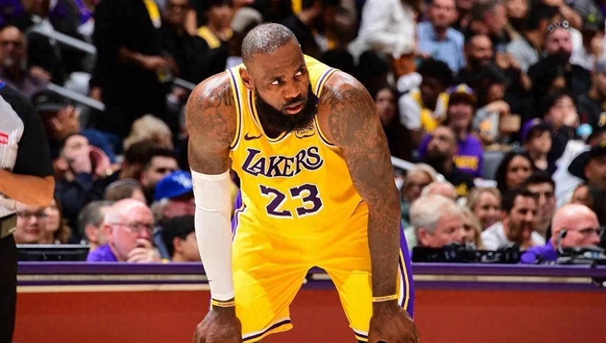 英雄联盟台服官网-包含转折点！夏洛特黄蜂状态回暖，NBA季后赛冲刺阶段攻防权衡，目标明确，年轻球员得到机会的词条