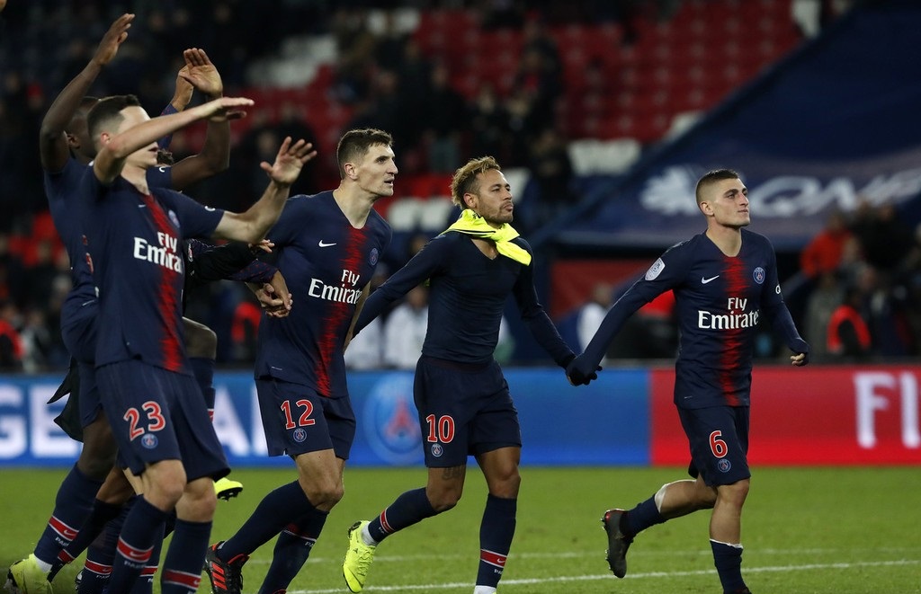 英雄联盟S15赛制-法甲今夜走向成谜，波特兰开拓者更衣室发声，悬念犹存，轮换策略成焦点的简单介绍